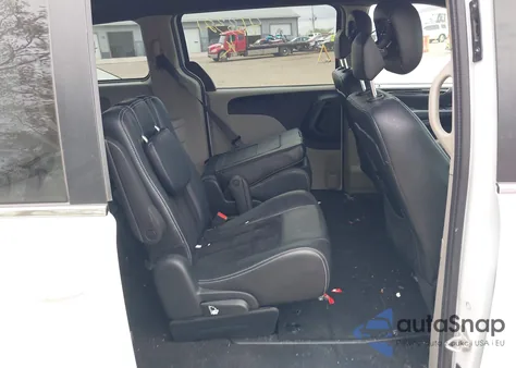 2017 Dodge Grand Caravan Sxt from USA, damaged, VIN 2C4RDGCG6HR863321